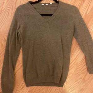 Uniqlo long sleeve top